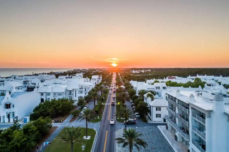 Sinfonia Salutes at Alys Beach