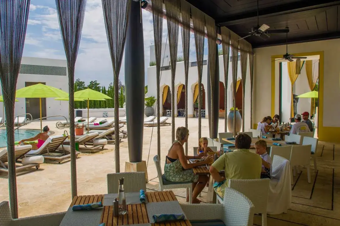 Caliza Restaurant