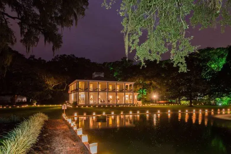 Eden Gardens Christmas Candlelight Open House & Luminaries