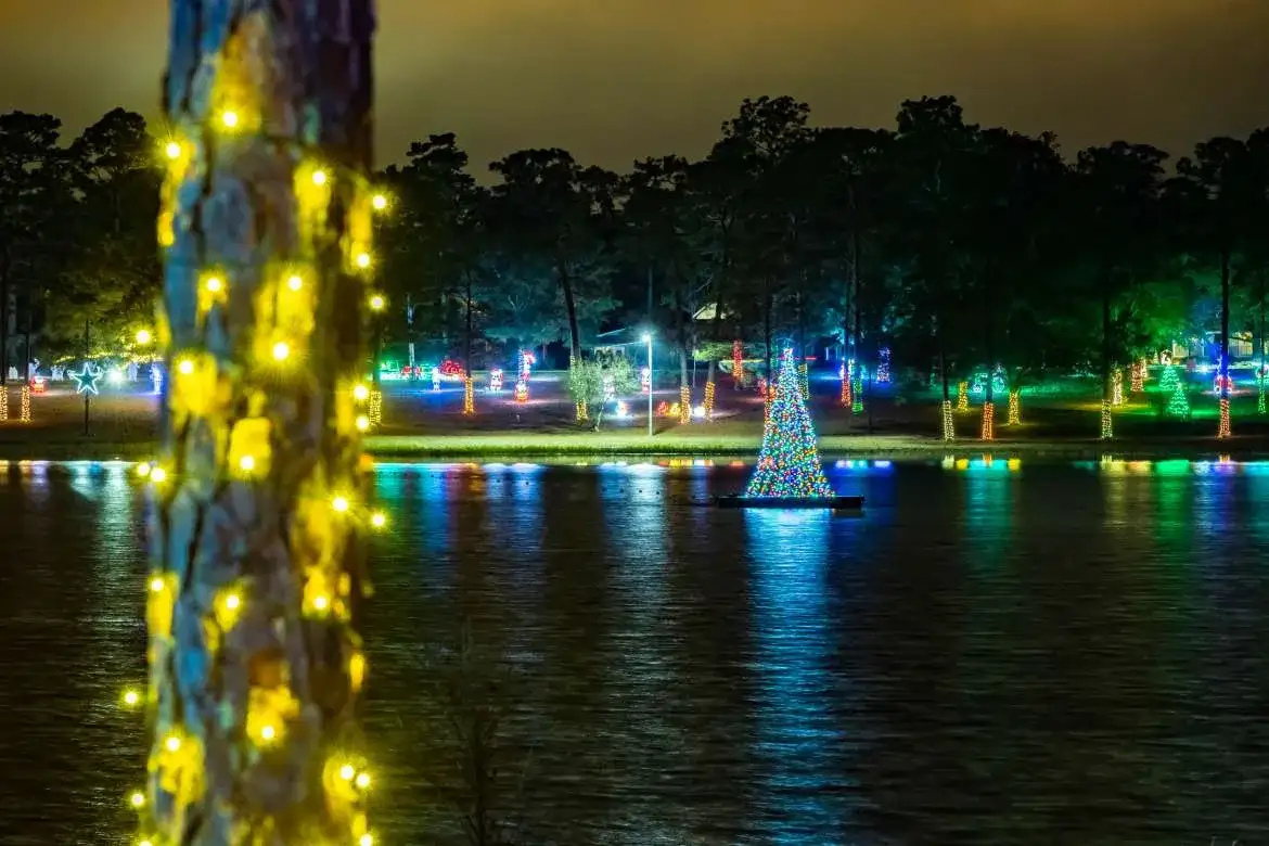 DeFuniak Springs Christmas Reflections