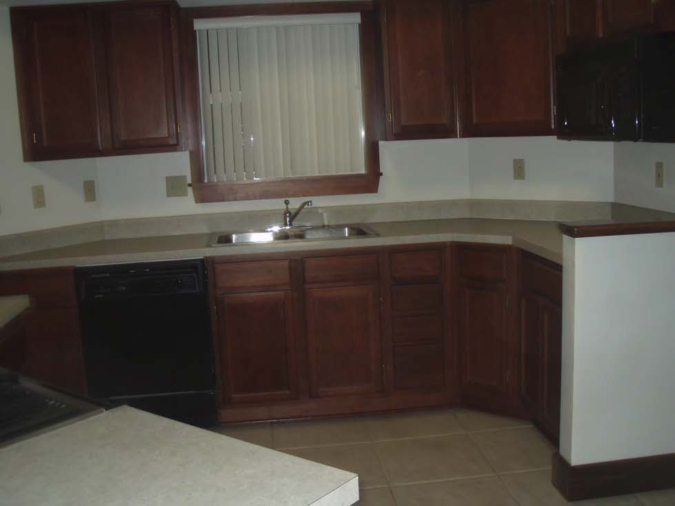 1755 kitchen.jpg