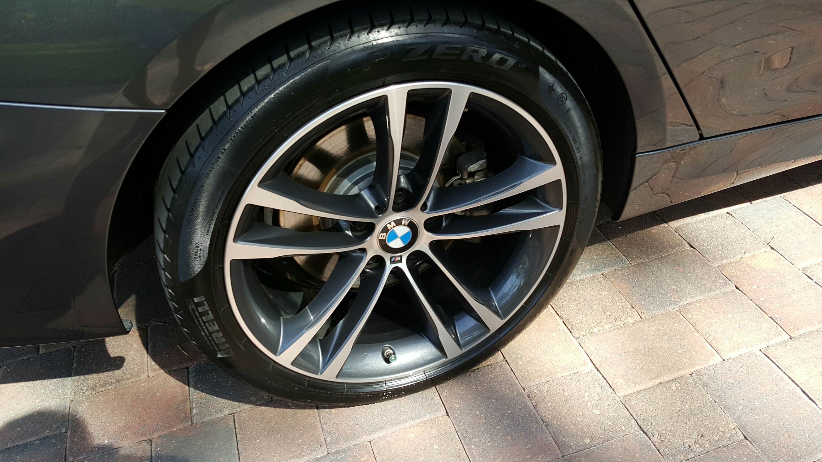BMW 5.jpg