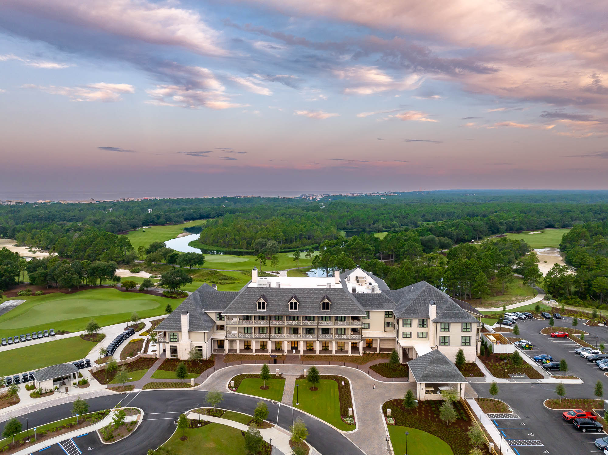 CampCreekInn.jpg