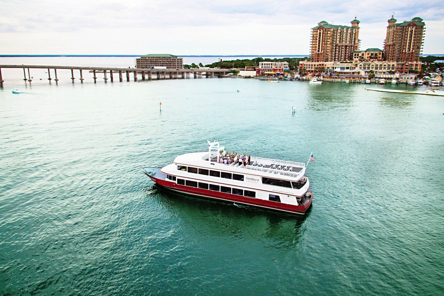 Cruising Thru Sunday Funday | SOLARIS Crawfish Cruise