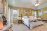 1634 Driftwood Point Rd Santa-large-016-18-Master Bedroom-1500x1000-72dpi.jpg