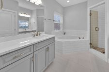 Nurse Rental Master Bath Pic.jpg