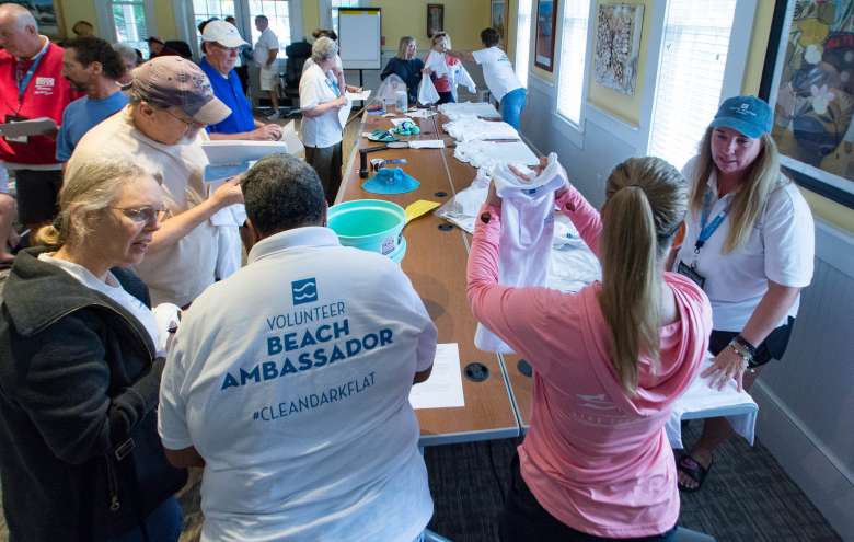 Volunteer Beach Ambassadors Hit the Sand to Educate and Inform | SoWal.com