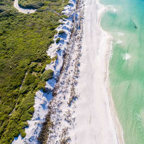 Blue mountain store beach